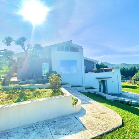 Eirene Villa